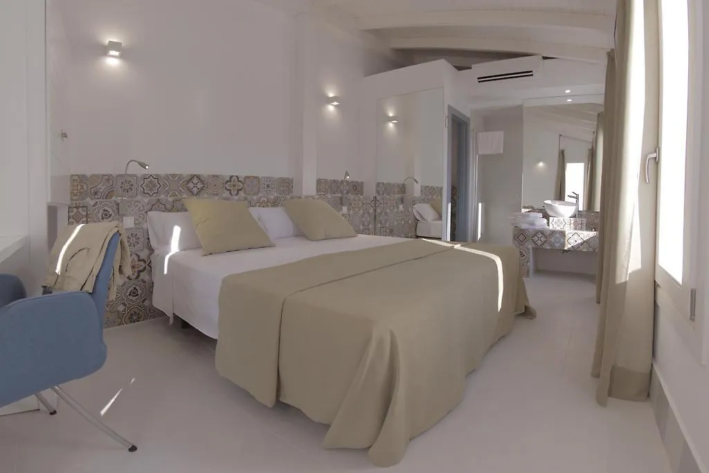 Hostal Gravina Ταρίφα