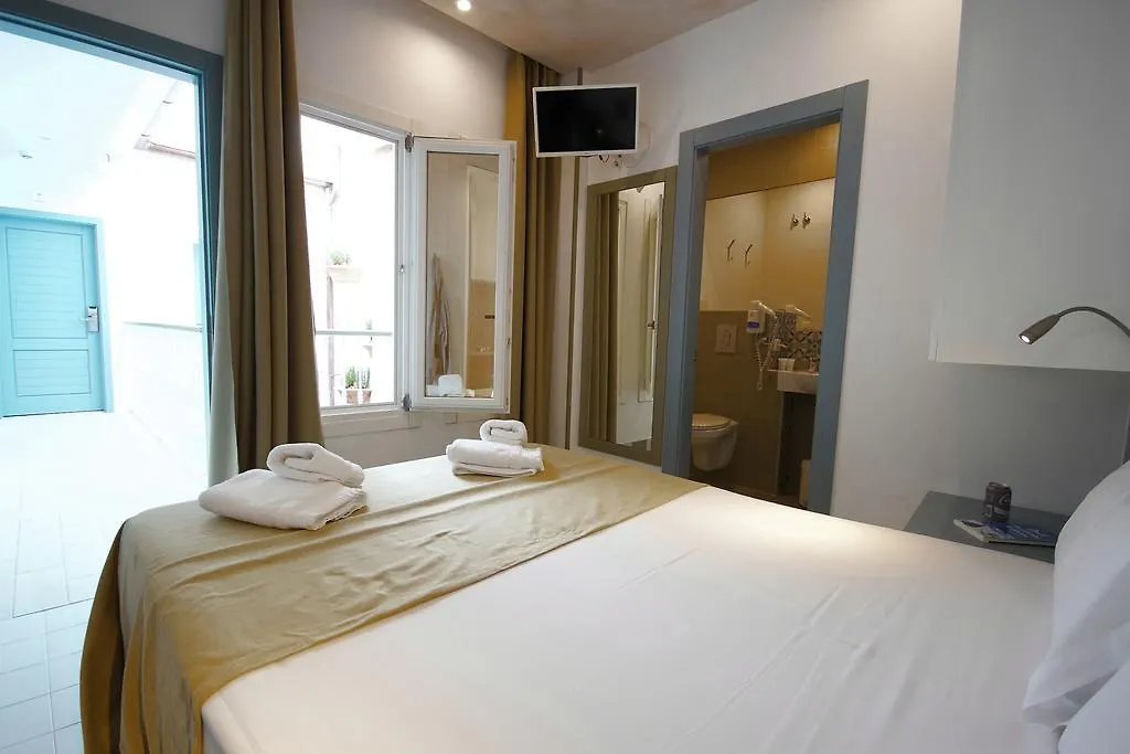Hostal Gravina Ταρίφα 0*,  Ισπανία