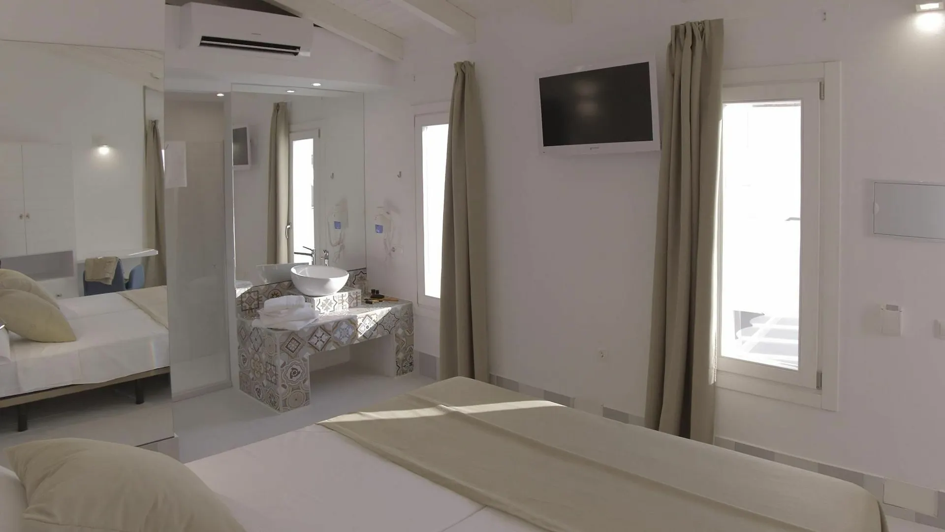 Hostal Gravina Ταρίφα 0*,