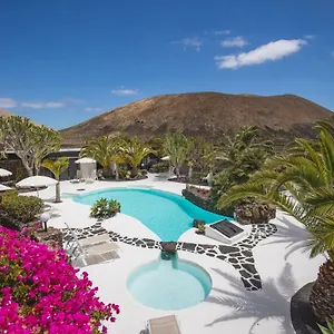 https://finca-malvasia-vineyard.in-canary-islands.com
