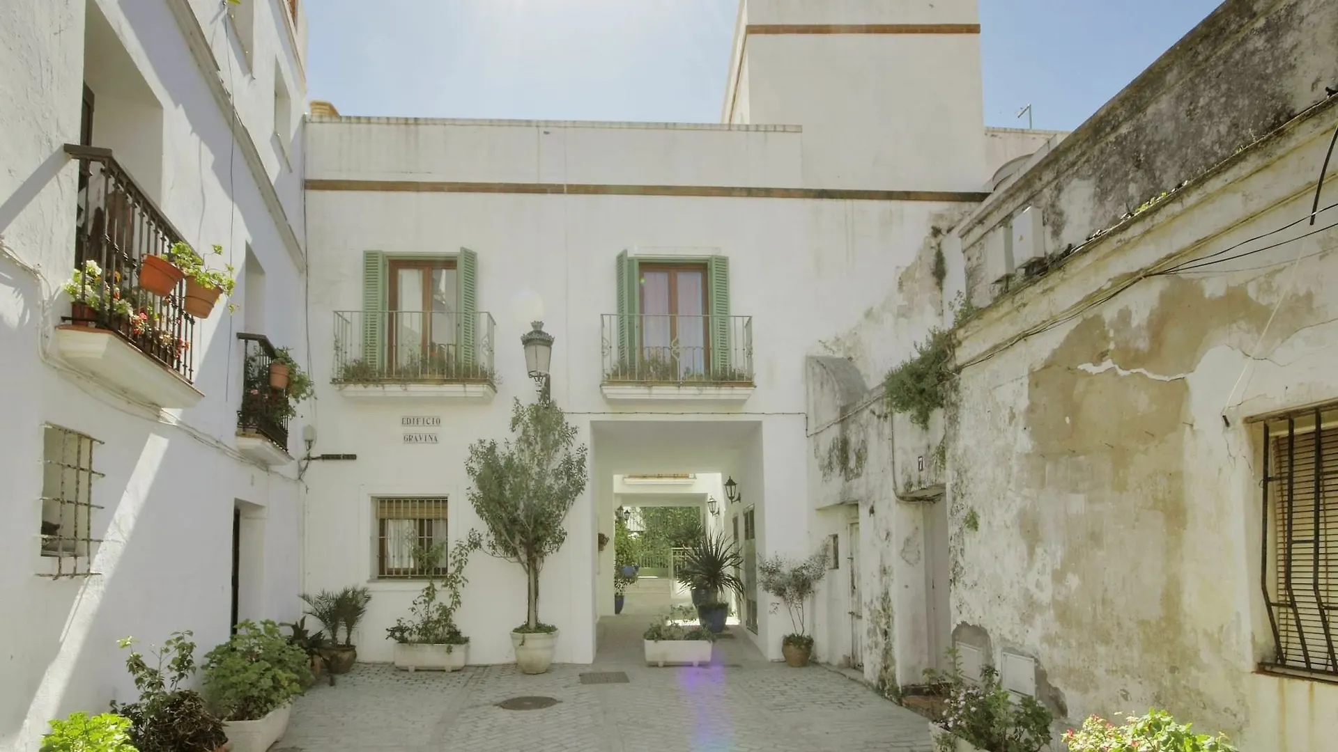 Hostal Gravina طريفة بيت ضيافة